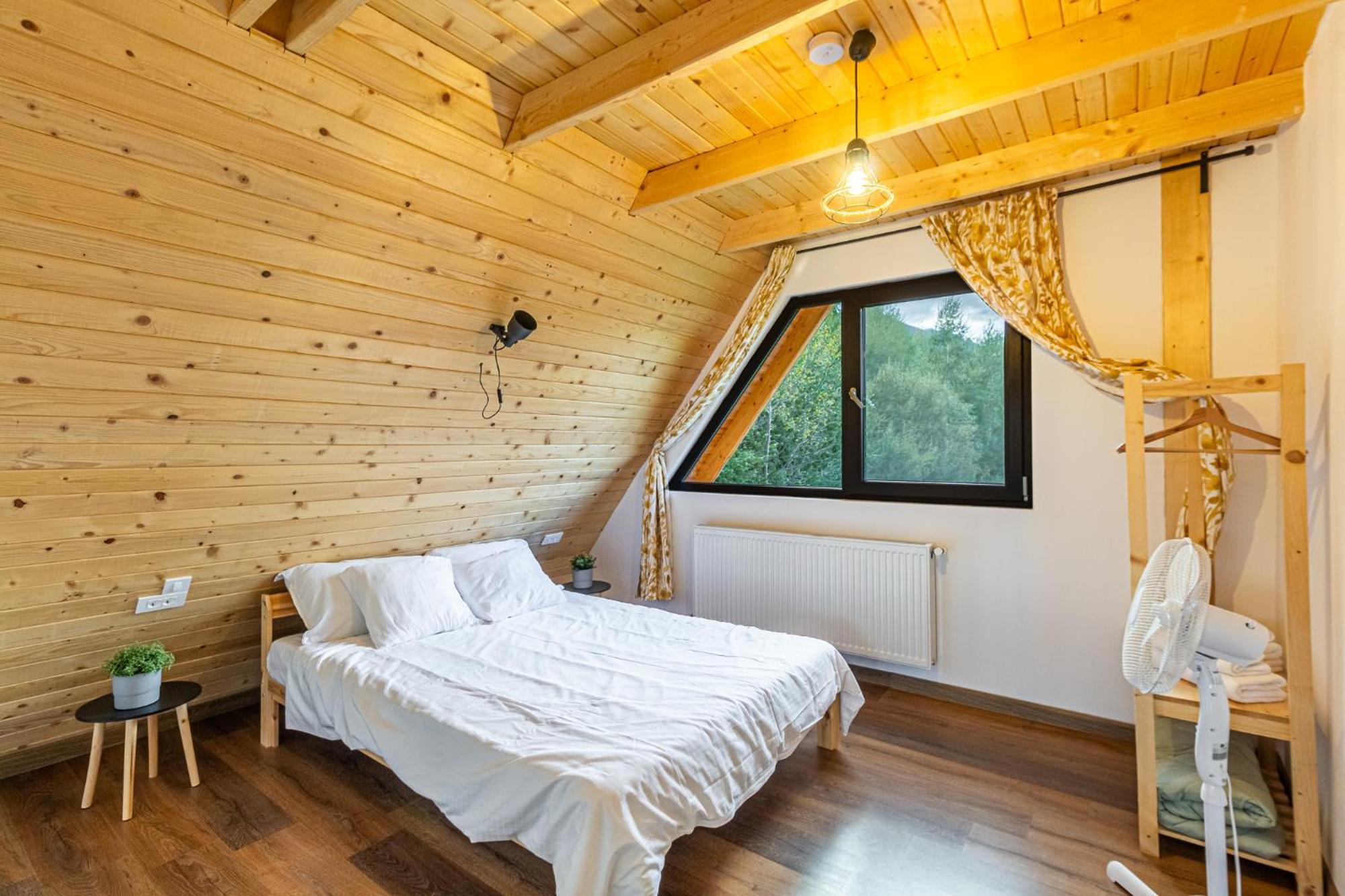 Cabana Timbernest Bran  Extérieur photo